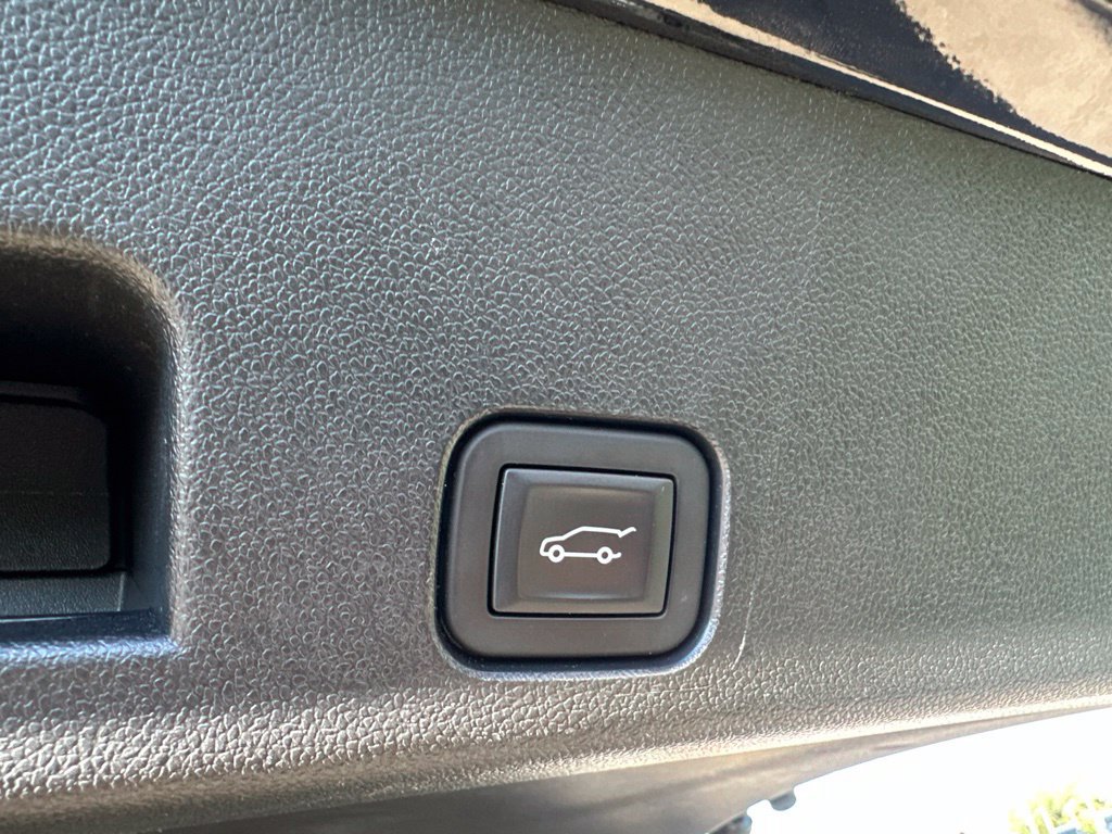 Used 2026 Chevrolet Traverse LT AWD/4WD image 31