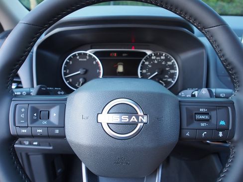 Used 2026 Nissan Rogue SV FWD image 19