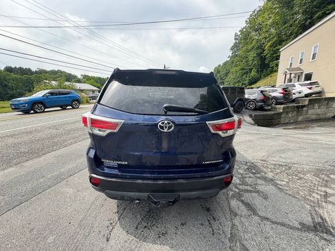 Used 2016 Toyota Highlander Limited Platinum AWD/4WD image 4