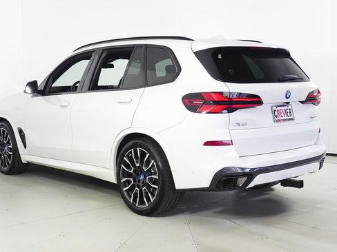 Used 2024 BMW X5 xDrive50e w/ M Sport Package AWD/4WD image 9