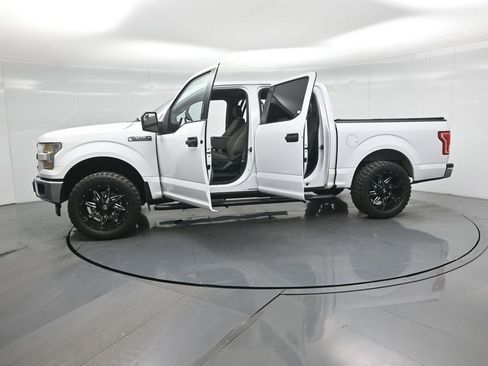 Used 2017 Ford F150 XLT image 33
