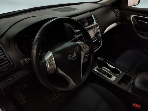 Used 2017 Nissan Altima 2.5 SV image 19