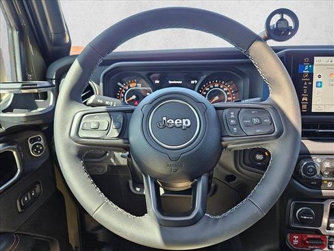 Used 2026 Jeep Wrangler Rubicon AWD/4WD image 11