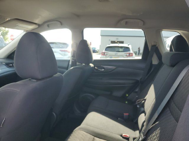 Used 2020 Nissan Rogue S FWD image 8