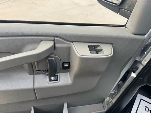 Used 2016 Chevrolet Express 3500 LT w/ LT Preferred Equipment Group image 22