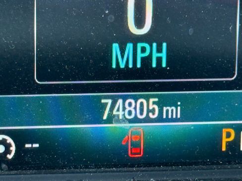 Used 2019 Buick Envision Essence w/ LPO, Active Package FWD image 6