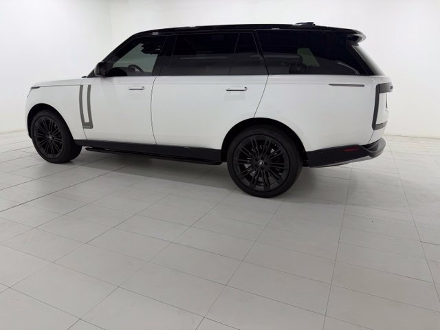 Used 2024 Land Rover Range Rover Long Wheelbase Autobiography AWD/4WD image 2