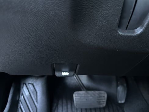 Certified 2024 Chevrolet Silverado 1500 RST w/ Z71 Off-Road Package image 14