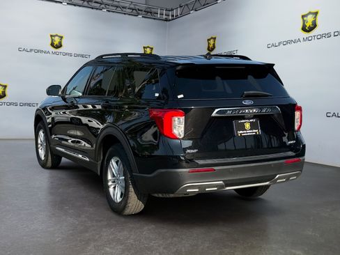 Used 2023 Ford Explorer XLT w/ Equipment Group 202A image 3