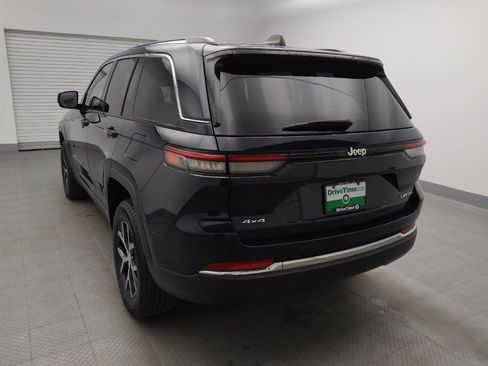 Used 2023 Jeep Grand Cherokee Limited AWD/4WD image 6