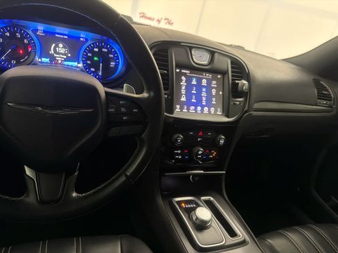 Used 2016 Chrysler 300 S w/ Light Group RWD image 18