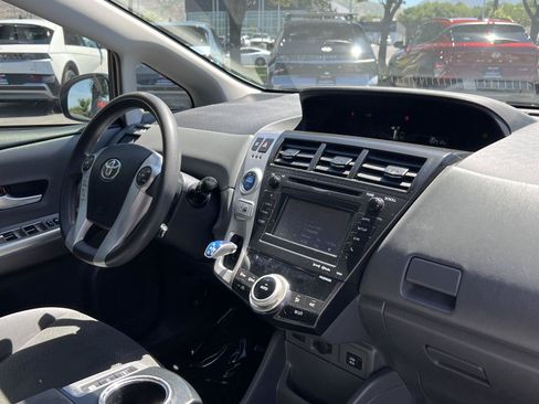 Used 2014 Toyota Prius V Three FWD image 20