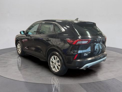 Used 2023 Ford Escape Active AWD/4WD image 4