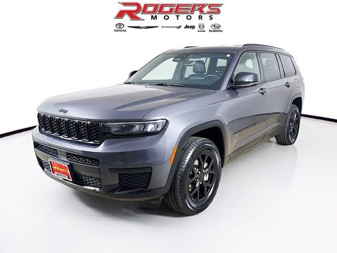 Certified 2024 Jeep Grand Cherokee L Laredo AWD/4WD image 3