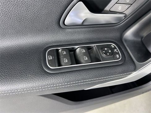 Used 2022 Mercedes-Benz A 220 image 24