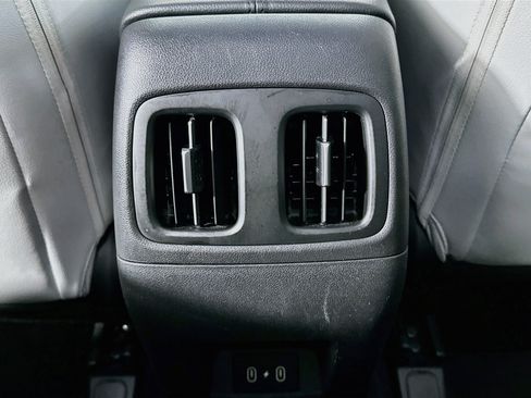 Used 2025 Hyundai Santa Cruz SEL FWD image 28