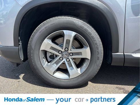 Used 2025 Honda Pilot EX-L image 8