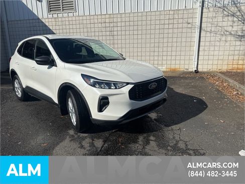 Used 2023 Ford Escape Active image 10