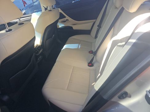 Used 2022 Lexus ES 350 Ultra Luxury image 15