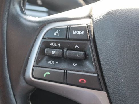 Used 2018 Hyundai Elantra Value Edition image 32