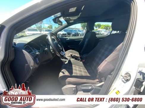 Used 2018 Volkswagen GTI SE FWD image 7