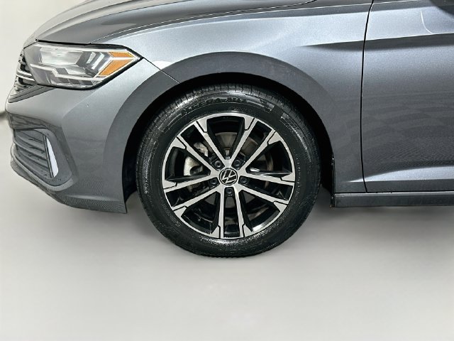 Certified 2023 Volkswagen Jetta Sport FWD image 29