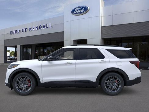 New 2026 Ford Explorer ST-Line image 3