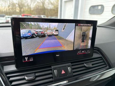 Used 2022 Audi SQ5 Premium Plus w/ Premium Plus Package image 18