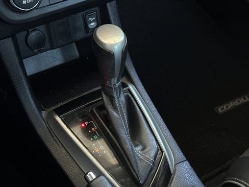 Used 2015 Toyota Corolla S FWD image 20