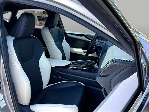 Used 2023 Lexus NX 350 AWD image 9