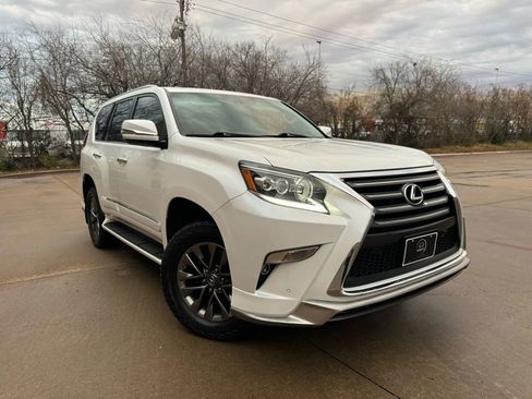 Used 2018 Lexus GX 460 image 6