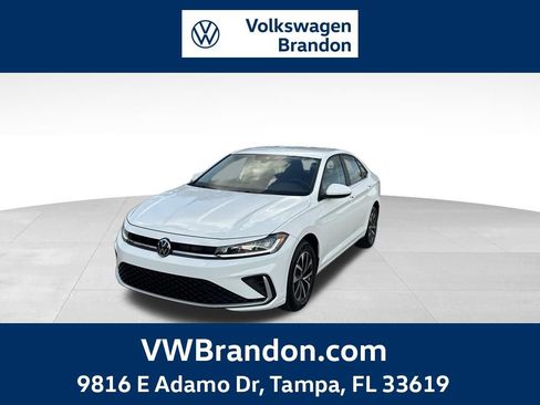 Used 2025 Volkswagen Jetta S image 1