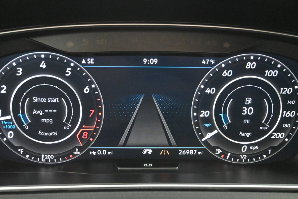 Used 2019 Volkswagen Golf R 4-Door AWD/4WD image 18