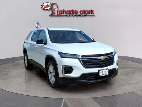 Used 2023 Chevrolet Traverse LS FWD image 7