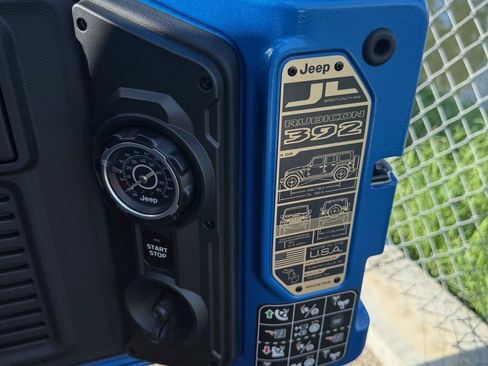 Used 2024 Jeep Wrangler Unlimited Rubicon 392 image 11