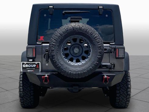 Used 2016 Jeep Wrangler Unlimited Sport w/ Connectivity Group AWD/4WD image 5