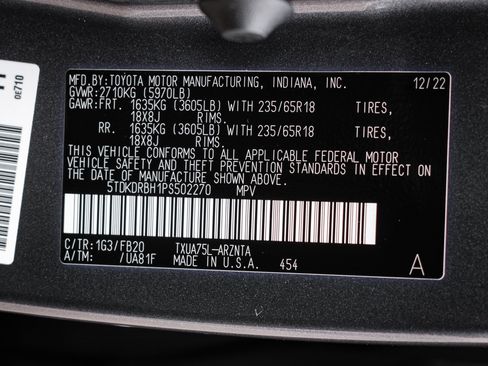 Used 2023 Toyota Highlander LE image 36