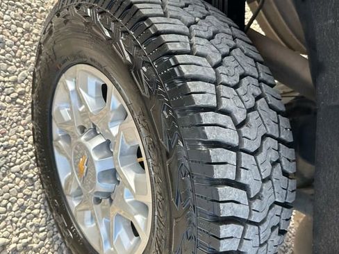 Used 2023 Chevrolet Silverado 2500 LT w/ Convenience Package image 42