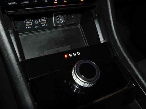 Used 2024 Jeep Grand Cherokee Altitude AWD/4WD image 16