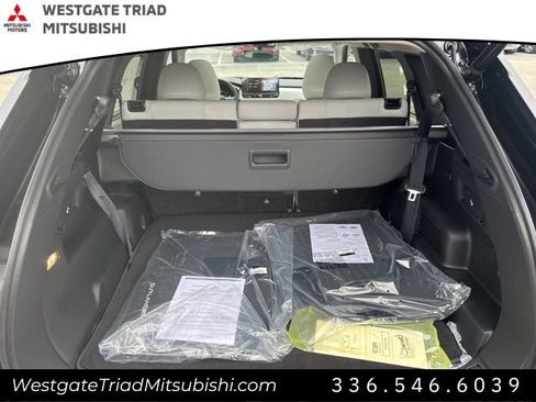 New 2026 Mitsubishi Outlander SE FWD image 27