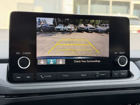 Used 2023 Honda Accord EX image 17
