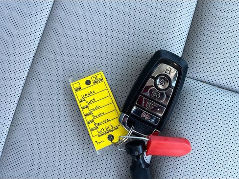 Used 2025 Lincoln Aviator 2WD image 36