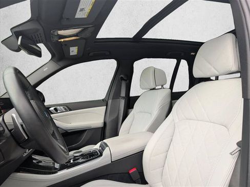 Used 2025 BMW X5 xDrive50e w/ M Sport Package AWD/4WD image 15