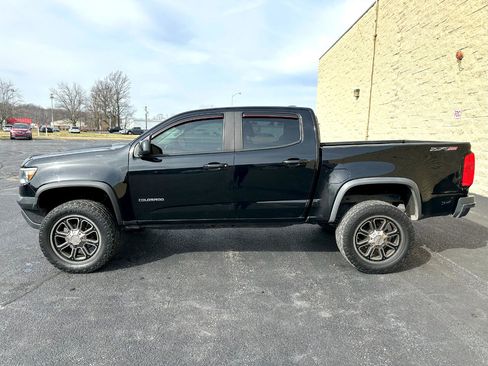 Used 2017 Chevrolet Colorado ZR2 w/ LPO, Premium Interior Package image 2