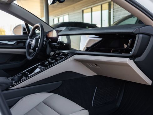 Certified 2026 Porsche Panamera 4 AWD/4WD image 46