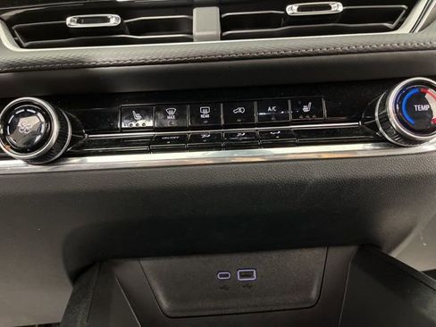 Used 2025 Chevrolet Equinox LT image 27