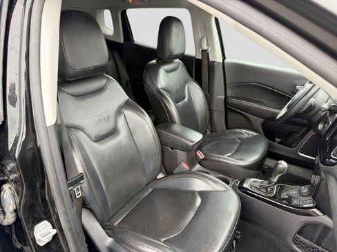 Used 2018 Jeep Compass Limited AWD/4WD image 22