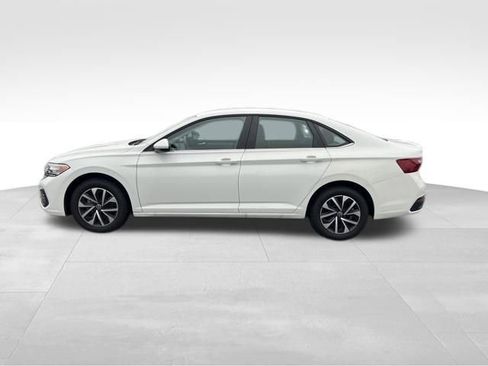 Used 2024 Volkswagen Jetta S image 4