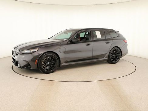 Used 2026 BMW M5 Touring AWD/4WD image 13