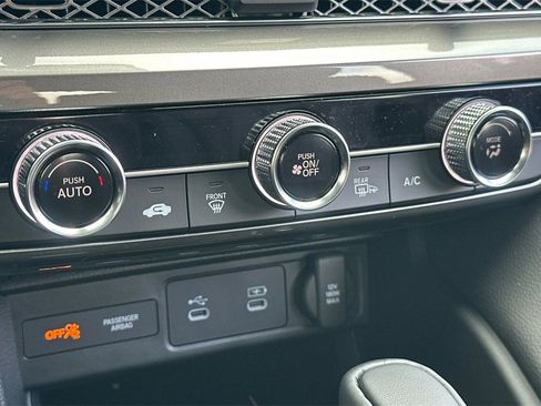 Certified 2026 Acura Integra Base image 20